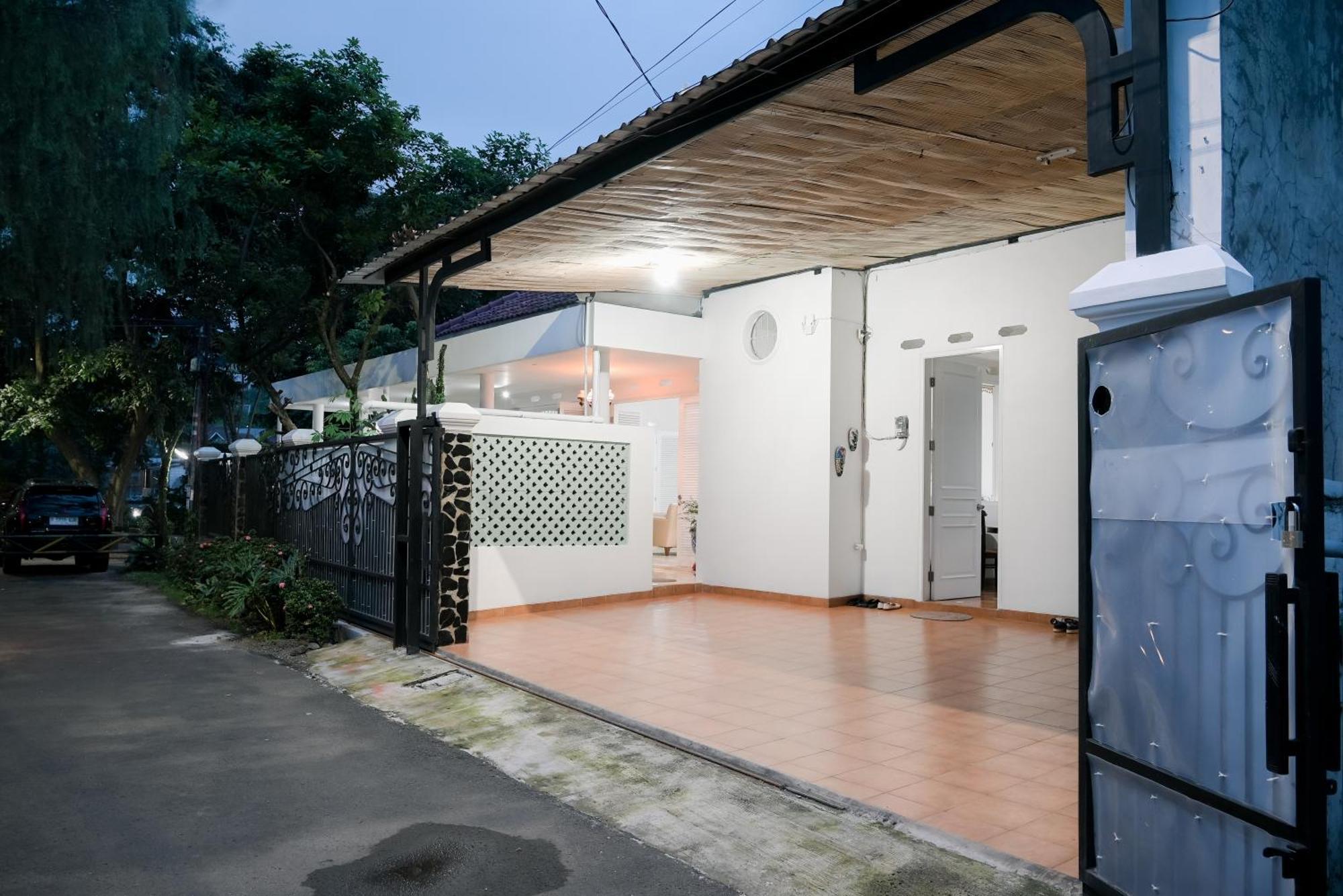 Kirana Guest House Bogor Exteriér fotografie